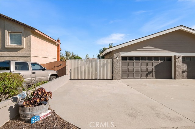 1092 Deborah Street, Upland CA: https://media.crmls.org/medias/88e7812d-cd89-401f-89f6-b49170b1135d.jpg