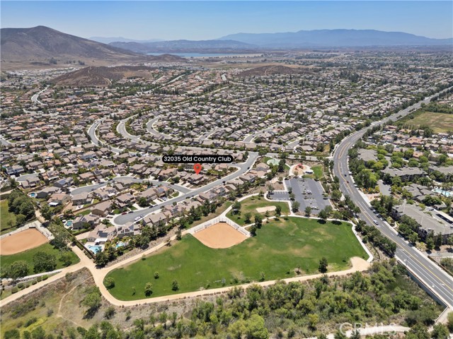 32035 Old Country Court, Winchester CA: https://media.crmls.org/medias/88e79dd9-06e6-4b38-aaa0-b3e7a16226ff.jpg