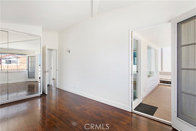 Detail Gallery Image 11 of 13 For 413 1/2 Dahlia Ave, Corona Del Mar,  CA 92625 - 1 Beds | 1 Baths