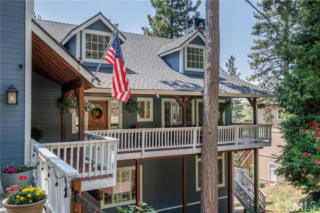 Detail Gallery Image 1 of 61 For 28575 Manitoba Dr, Lake Arrowhead,  CA 92352 - 4 Beds | 2/1 Baths