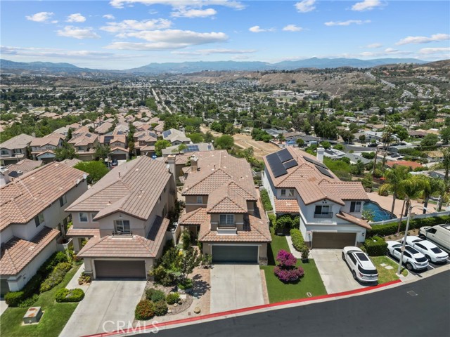 27711 Adonis Lane, Canyon Country CA: https://media.crmls.org/medias/88e895cd-8651-4615-8cdc-224bd786937a.jpg