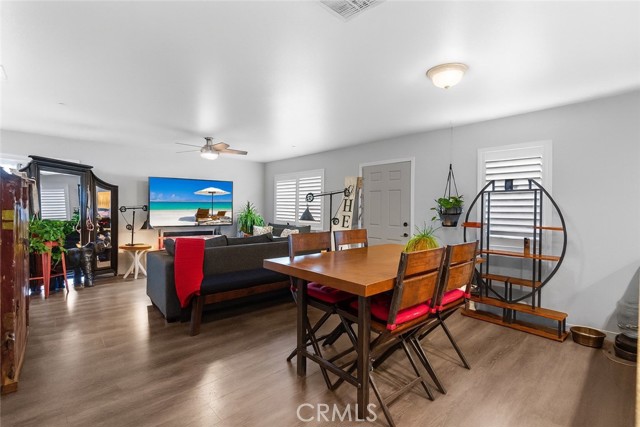 Detail Gallery Image 11 of 27 For 26146 Gravett Pl, Saugus,  CA 91350 - 4 Beds | 3 Baths