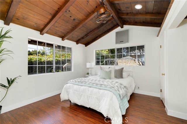 37 Sierra Madre Boulevard, Arcadia CA: https://media.crmls.org/medias/88e9d504-c839-44a1-a5ab-0ce614167fa4.jpg