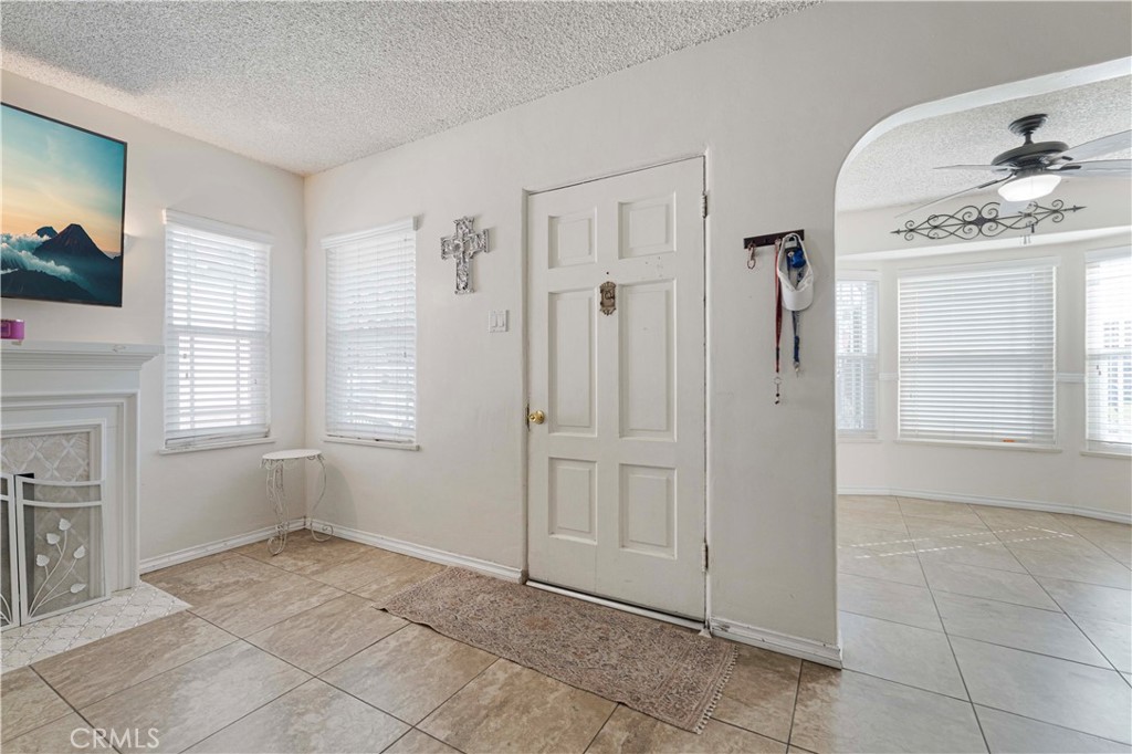 88Ea22B7 Daea 49A6 Aaa6 B87182D4Ffa2 10305 Hildreth Avenue, South Gate, Ca 90280 &Lt;Span Style='BackgroundColor:transparent;Padding:0Px;'&Gt; &Lt;Small&Gt; &Lt;I&Gt; &Lt;/I&Gt; &Lt;/Small&Gt;&Lt;/Span&Gt;