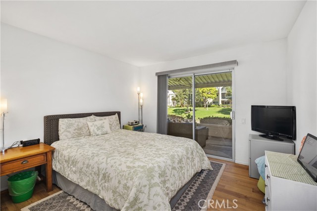 5472 Paseo Del Lago E, Laguna Woods CA: https://media.crmls.org/medias/88ea60c9-7913-44d0-a049-59497bfb110f.jpg