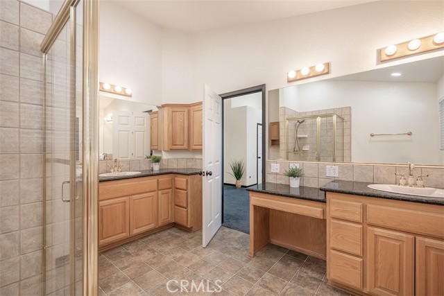 39607 Forest Road, Big Bear Lake CA: https://media.crmls.org/medias/88eac47c-3861-4eee-ad40-2efe3c85b993.jpg