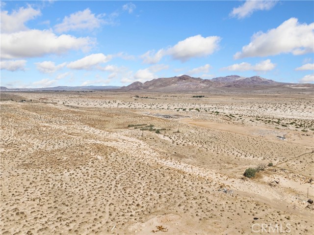 Detail Gallery Image 11 of 13 For 1 Bedford Dr, Newberry Springs,  CA 92365 - – Beds | – Baths