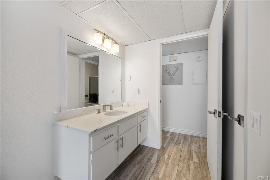 Detail Gallery Image 9 of 27 For 532 N Rossmore Ave #412,  Los Angeles,  CA 90004 - 1 Beds | 1 Baths