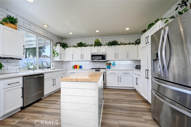 Detail Gallery Image 18 of 67 For 1281 Carriage Ln, Corona,  CA 92878 - 5 Beds | 3 Baths