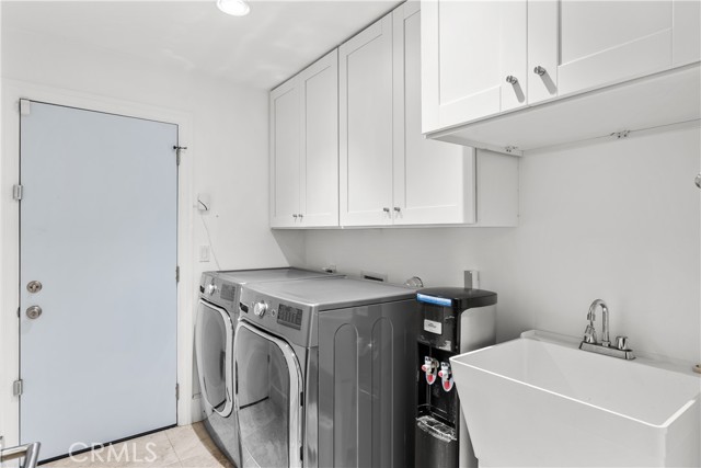 16544 Park Lane Drive, Los Angeles CA: https://media.crmls.org/medias/88ed5261-dfc7-43a5-878f-2886ec8571ee.jpg