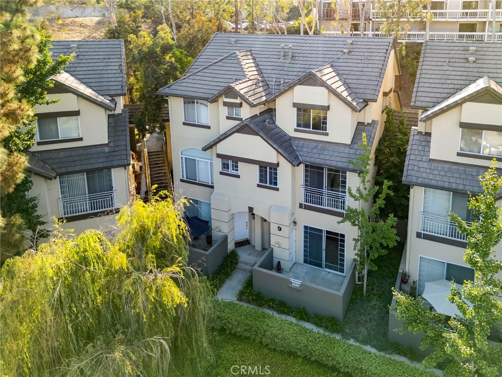 https://media.crmls.org/medias/88edf4a5-a908-460a-b4e9-d052b7d00efd.jpg?preset=X-Large
