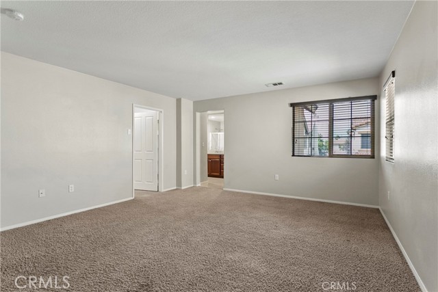 Detail Gallery Image 10 of 22 For 425 Merced, Corona,  CA 92878 - 4 Beds | 3 Baths