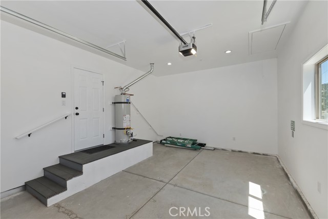 2217 Juniper Lane, Big Bear City CA: https://media.crmls.org/medias/88ee316d-a842-4316-9d66-a9a2c613366d.jpg
