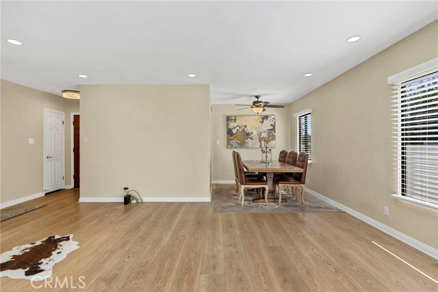 4103 Artesia Boulevard, Torrance CA: https://media.crmls.org/medias/88ee4624-fab3-41df-811a-eeb7e35f8c92.jpg