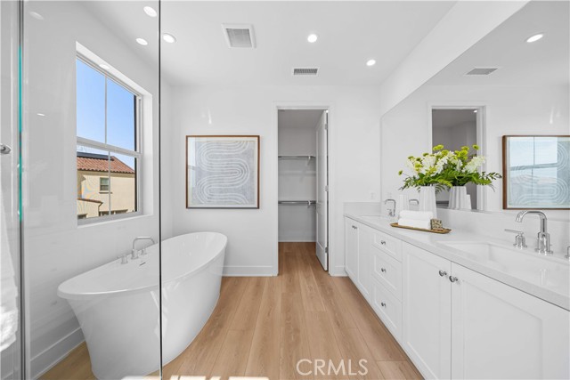 Detail Gallery Image 21 of 33 For 270 Maricopa, Irvine,  CA 92618 - 4 Beds | 2/1 Baths