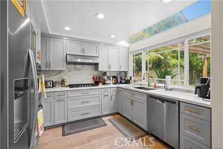 Detail Gallery Image 15 of 29 For 19849 Crystal Ridge Ln, Porter Ranch,  CA 91326 - 3 Beds | 2 Baths