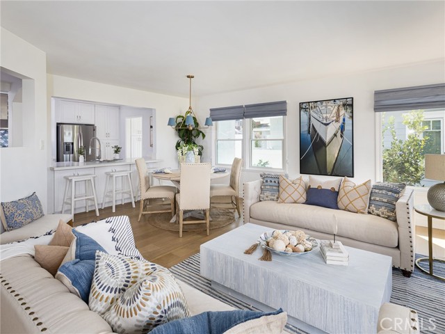 237 Via Los Miradores, Redondo Beach CA: https://media.crmls.org/medias/88efcb30-d971-4873-980e-d96ac884c441.jpg