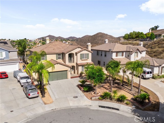 21 Via Del Renal Court, Lake Elsinore CA: https://media.crmls.org/medias/88efeda1-0248-494c-aef4-676a25068ce4.jpg