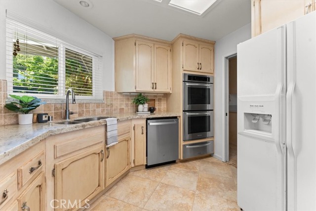 Detail Gallery Image 12 of 50 For 5419 Royal Oaks, Oroville,  CA 95966 - 3 Beds | 2/1 Baths