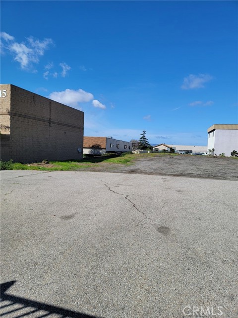 2351 Walnut Avenue, Signal Hill, California 90755, ,Commercial Lease,For Rent,2351 Walnut Avenue,CROC25065863