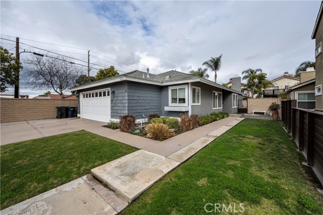 1616 Riverview Circle, Huntington Beach, CA 92648