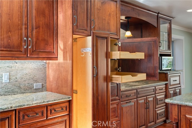 Detail Gallery Image 22 of 68 For 4715 Snow Mountain Way, Forest Ranch,  CA 95942 - 3 Beds | 2 Baths