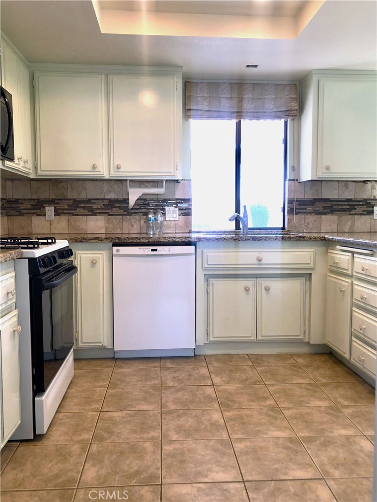 MLS #HD23222575 image #6