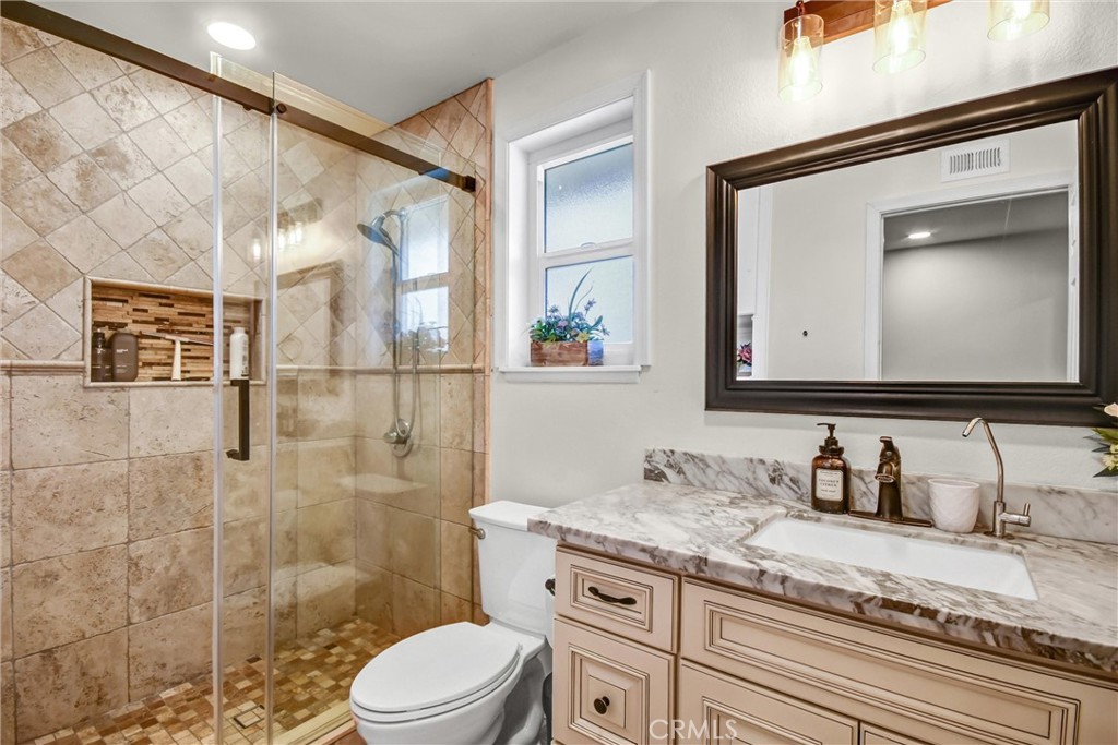 MLS #CV26003427 image #23