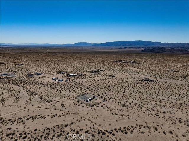 Detail Gallery Image 14 of 26 For 1188 Mile Square Ave, Joshua Tree,  CA 92252 - – Beds | – Baths