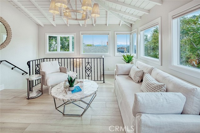 Detail Gallery Image 21 of 40 For 410 Acacia, Corona Del Mar,  CA 92625 - 2 Beds | 2 Baths