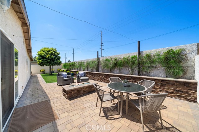 Detail Gallery Image 32 of 38 For 9181 Sherry Cir, Huntington Beach,  CA 92646 - 4 Beds | 2 Baths
