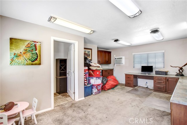 35710 Avenue H, Yucaipa CA: https://media.crmls.org/medias/88f2e0e2-074d-4063-8659-81d9616c88a9.jpg
