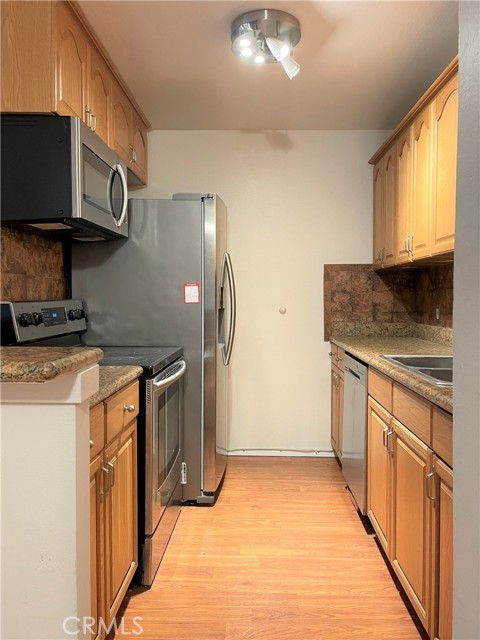 Detail Gallery Image 2 of 20 For 3602 W Estates Ln, Rolling Hills Estates,  CA 90274 - 2 Beds | 2 Baths