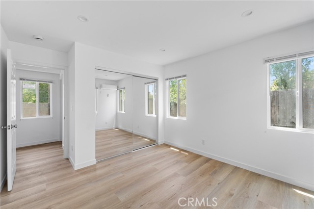 18656 Runnymede Street, Reseda CA: https://media.crmls.org/medias/88f348f3-e374-4970-a720-790046864e6d.jpg