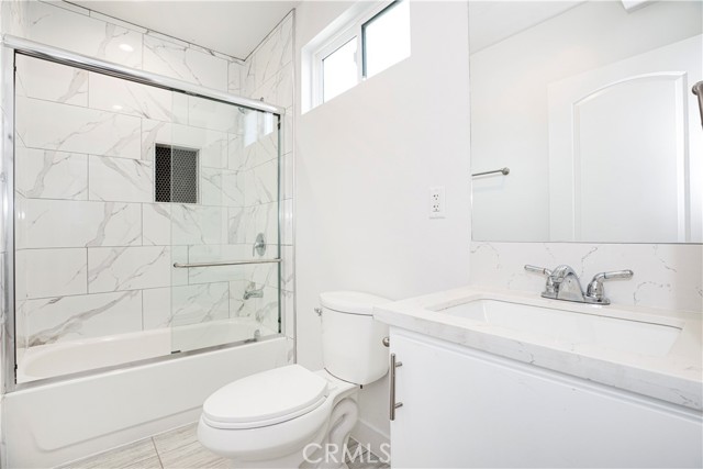 Detail Gallery Image 15 of 21 For 5914 N Tujunga Ave, Los Angeles,  CA 91601 - 3 Beds | 3/1 Baths