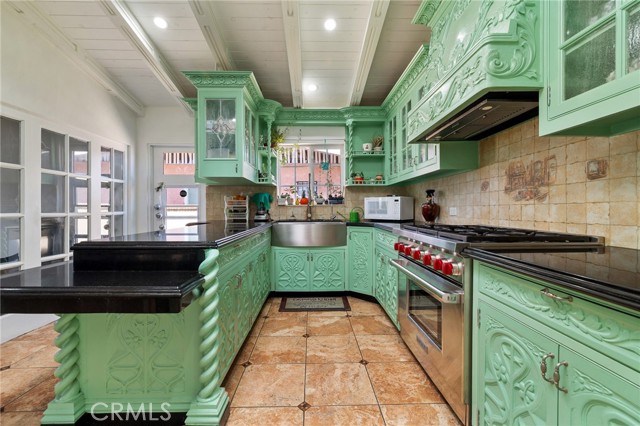 1729 W 51st Place, Los Angeles CA: https://media.crmls.org/medias/88f544c0-d858-40a1-80d3-7d463686c3be.jpg
