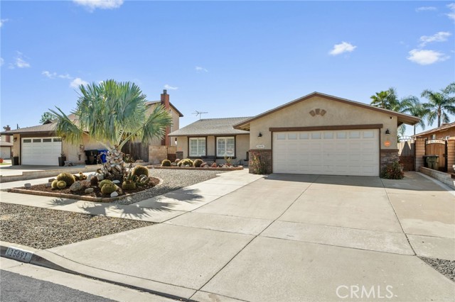 Detail Gallery Image 3 of 27 For 15691 Montgomery, Fontana,  CA 92336 - 3 Beds | 2 Baths