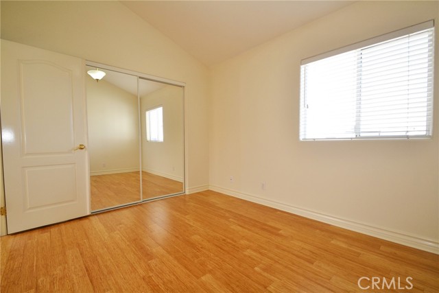 Detail Gallery Image 20 of 23 For 2203 Harriman Ln #B,  Redondo Beach,  CA 90278 - 4 Beds | 2/1 Baths