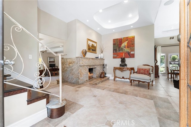 Detail Gallery Image 13 of 75 For 284 South Quintana, Anaheim Hills,  CA 92807 - 5 Beds | 3 Baths