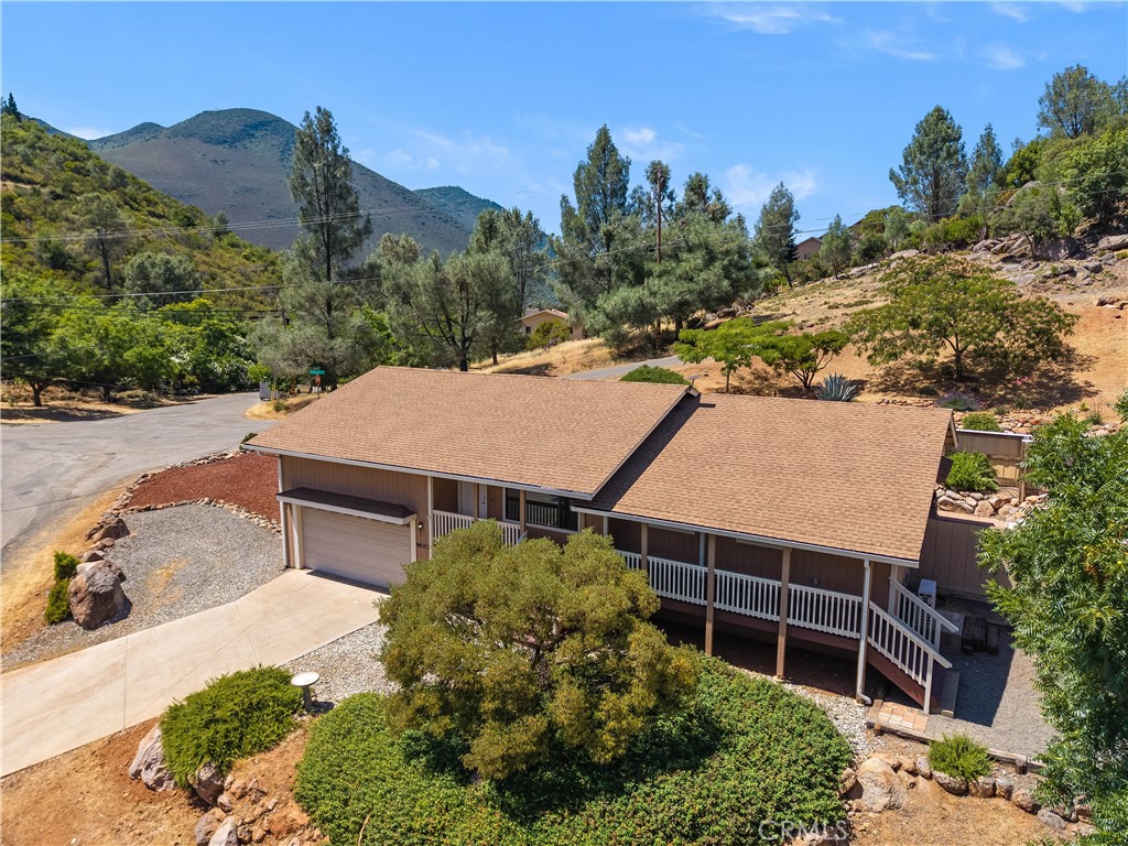 9802 Sequoia Road