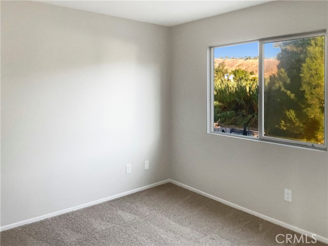 Detail Gallery Image 17 of 24 For 630 W 33rd St, San Bernardino,  CA 92405 - 4 Beds | 2/1 Baths