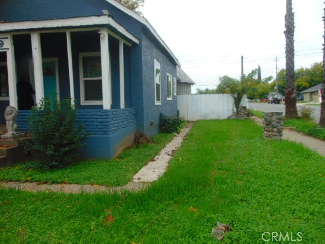 Detail Gallery Image 9 of 12 For 1359 2nd, Red Bluff,  CA 96080 - 3 Beds | 1 Baths