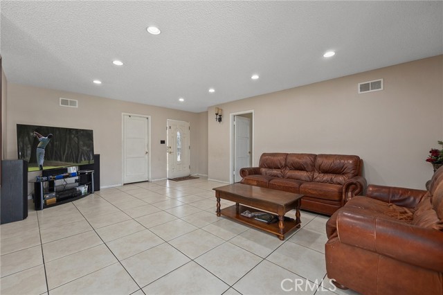 Detail Gallery Image 24 of 42 For 6390 San Marcos Way, Buena Park,  CA 90620 - 4 Beds | 2 Baths