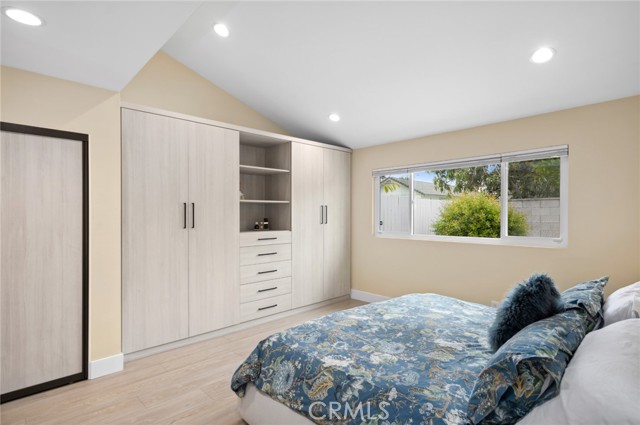 3481 San Marino Circle, Costa Mesa CA: https://media.crmls.org/medias/88f7b1f1-7231-4662-b691-c4ae3ab64a78.jpg