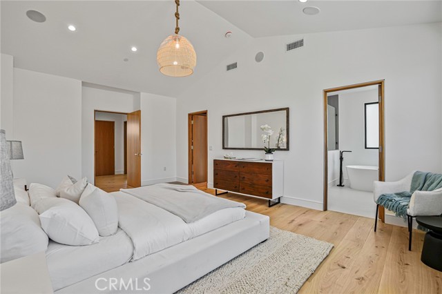 1003 S Prospect Ave, Redondo Beach CA: https://media.crmls.org/medias/88f83fe3-a570-43b4-9a5b-651931ef097a.jpg