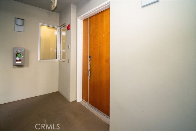 Detail Gallery Image 7 of 37 For 1411 N Detroit St #208,  Los Angeles,  CA 90046 - 3 Beds | 3 Baths