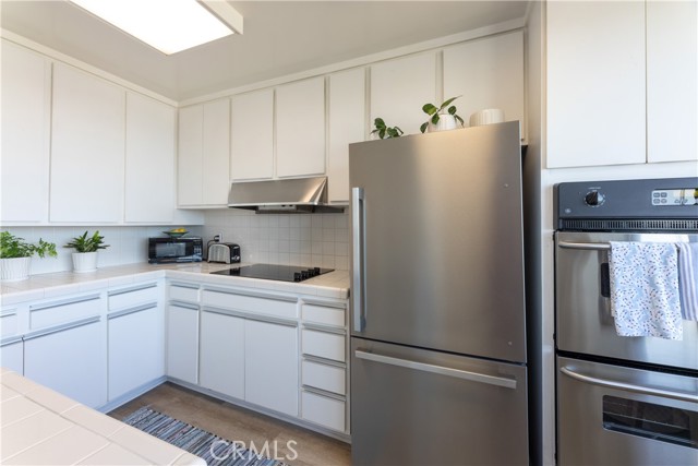 2999 E Ocean Blvd, Long Beach CA: https://media.crmls.org/medias/88fb8de2-95ce-448f-8390-90665c77bdf1.jpg