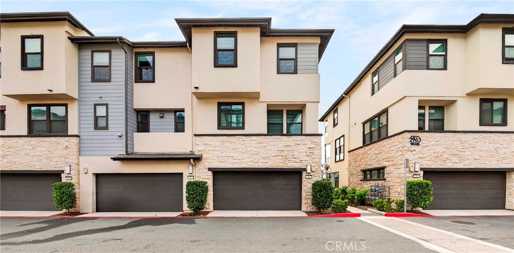 2961 W Lincoln #6