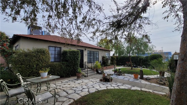 Detail Gallery Image 11 of 58 For 2701 Berkeley, Bakersfield,  CA 93305 - 3 Beds | 2 Baths