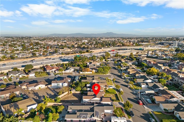 Detail Gallery Image 6 of 7 For 5821 Abraham Ave, Westminster,  CA 92683 - 3 Beds | 1/1 Baths